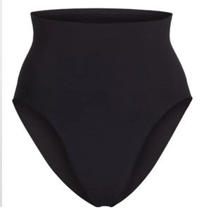 NWOT Skims Core Control High Waist Panty